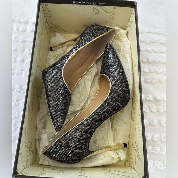 Enzo Angiolini Infinity Metallic Leopard Print Pointed Toe Heels - Picture 9 of 12